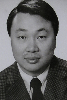 Yoo-Jik Lim