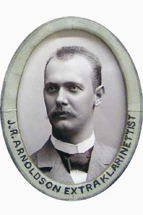 J Rolf Arnoldsson