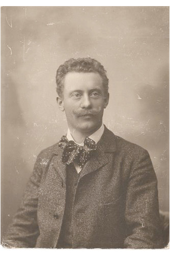 Fredrik J Trobäck