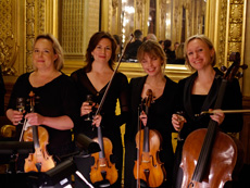Stråkkvartett ur Hovkapellet: Jannica Gustafsson, Anna Petry, Emilie Hörnlund och Kati Raitinen